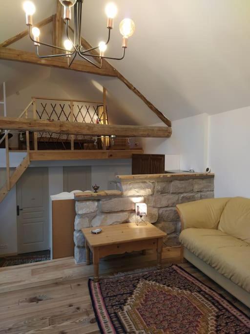 Superbe Appartement Dans Charmant Corps De Ferme Acheres-la-Foret Экстерьер фото