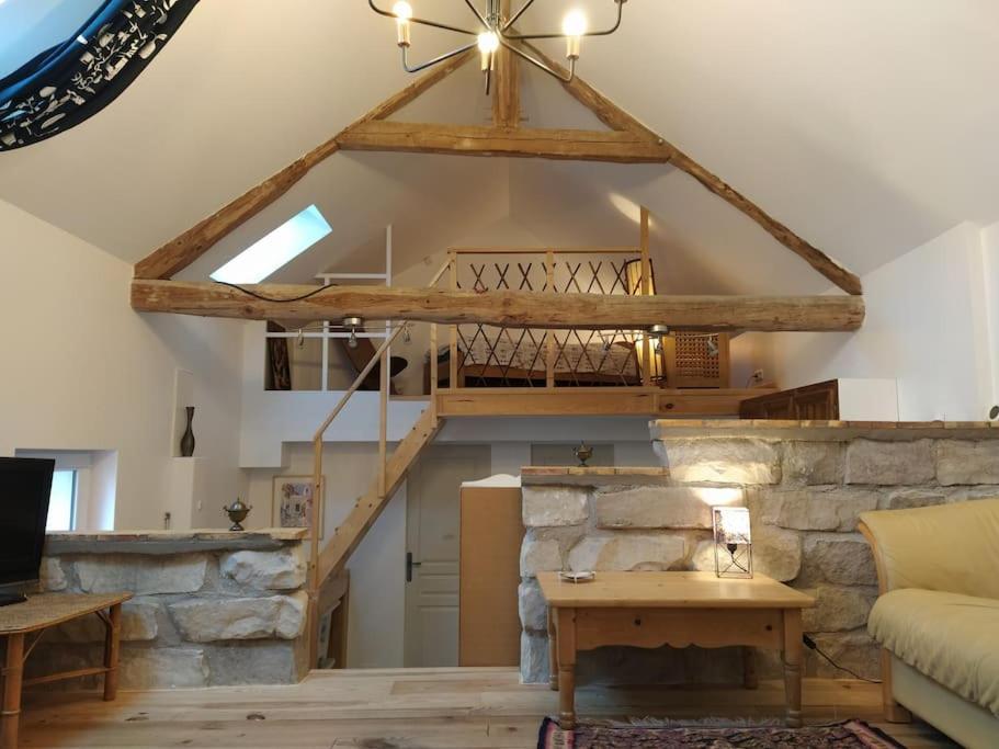 Superbe Appartement Dans Charmant Corps De Ferme Acheres-la-Foret Экстерьер фото